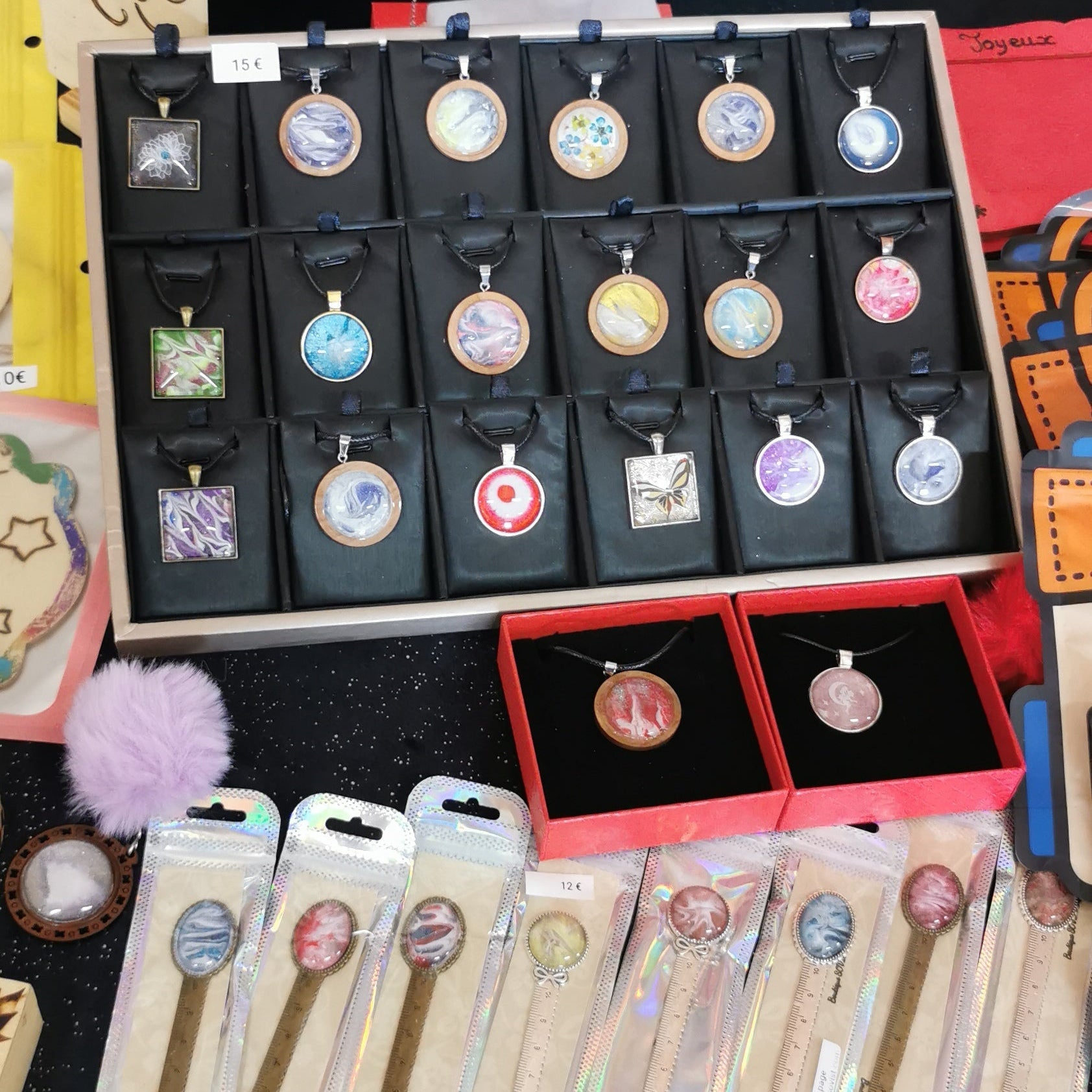 Bijoux et Accessoires en Résine Artisanale