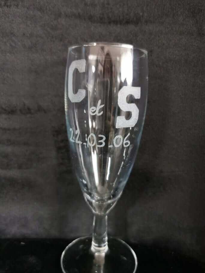 SUPERBE FLÛTE À Champagne gravée à la mainJohnny Hallyday EUR 25,00 - FR