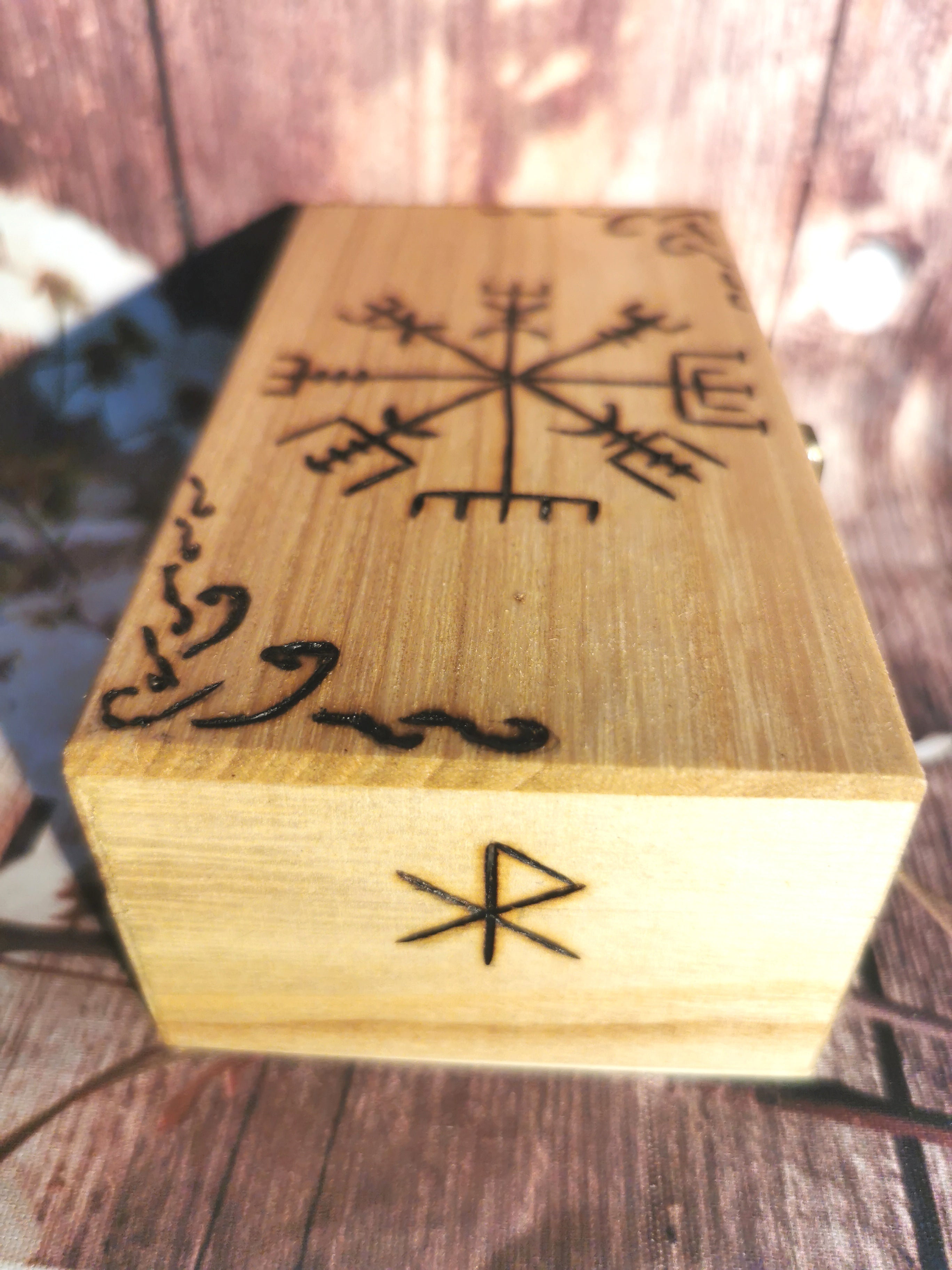 Coffret rituels Runique et de Protection Pyrogravé à la Main