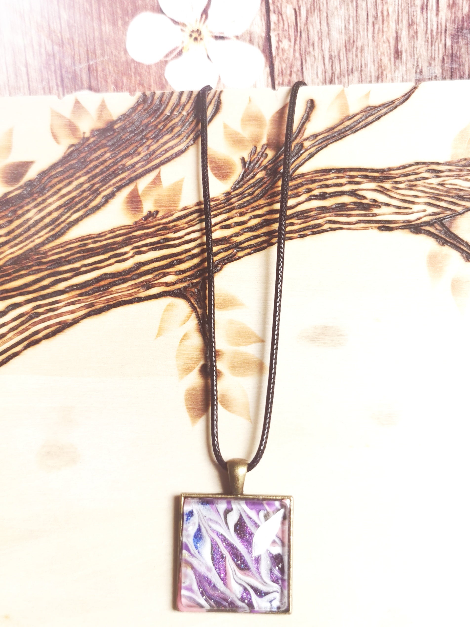 Pendentif métal et résine fait main collection LumiArte