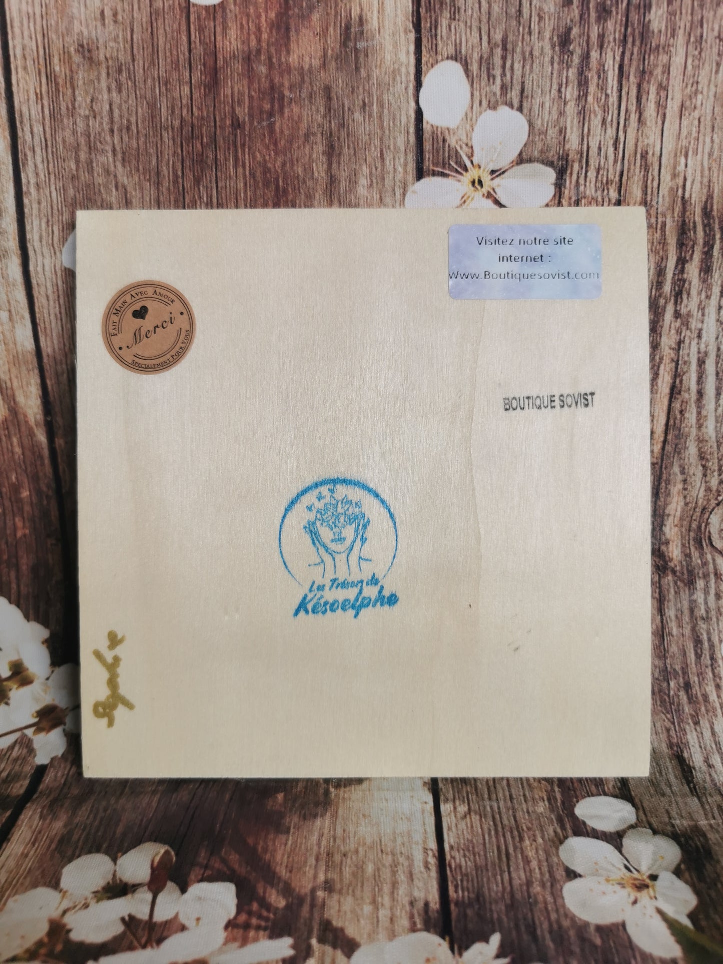 Plaquette carrée en bois d'un Léopard