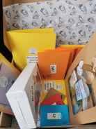 Chasse au Trésor Enquête Mystère du Calice Perdu de Valombre 6 enfants, matériel de jeu pour l'enquête dans un coffret.