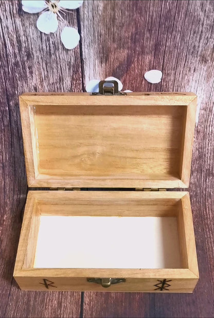 Coffret Runique de Protection – Pyrogravé à la Main, Chargé de Puissantes Énergies