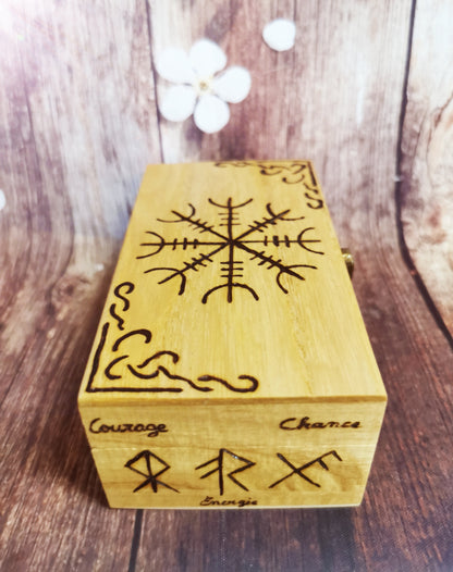 Coffret Runique de Protection – Pyrogravé à la Main, Chargé de Puissantes Énergies