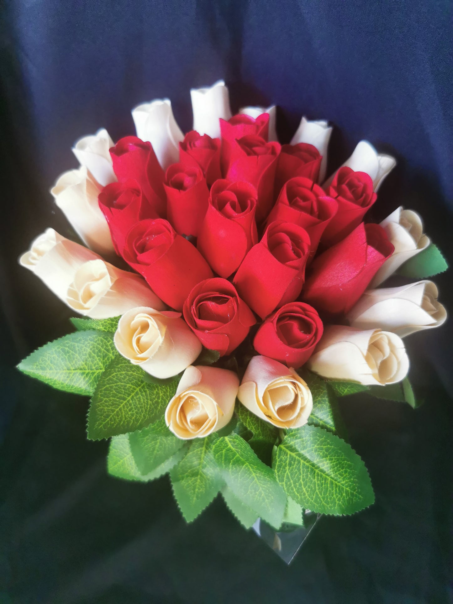 Idées Bouquets de Roses en Bois de Tilleul pour Mariage - Éternel et Personnalisable